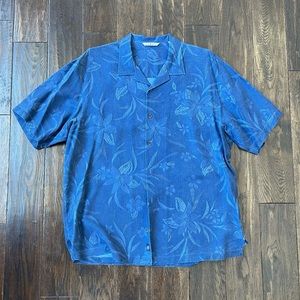 Tommy Bahama Tahitian Silk Button Down Shirt 😎